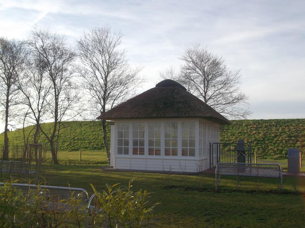 Ferienhaeuser Dornumersiel Exterior photo